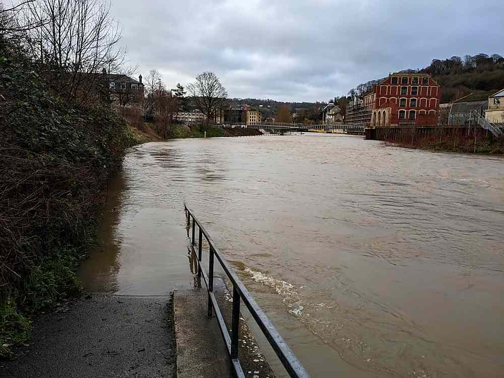 The path not taken! The flooded Riverside Walk © Helena Crouch